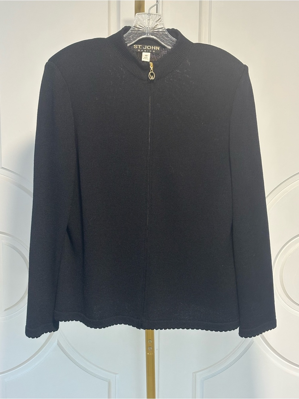 St. John Basics Black Knit Zip Front Sweater Jacket Size 10 Made in USA